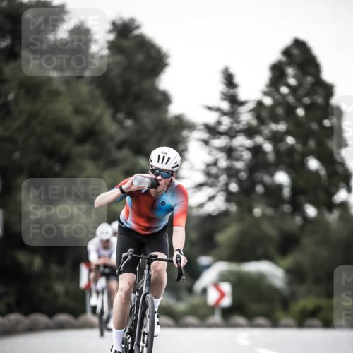 21.06.2026 - 29. Vierlanden-Triathlon H.Heesch http://msf.ph/oto/9903182 21.06.2026 10:08:00 Radfahren 7, 59, 80, 305, 320, 334 meine-sportfotos.de