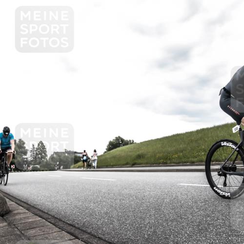 21.06.2026 - 29. Vierlanden-Triathlon H.Heesch http://msf.ph/oto/9903183 21.06.2026 10:05:00 Radfahren 292, 308, 332, 352 meine-sportfotos.de