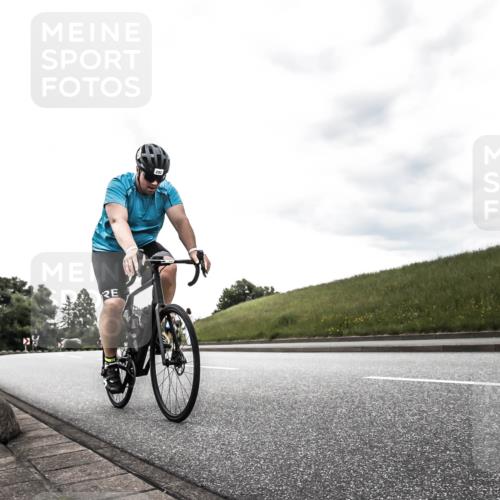 21.06.2026 - 29. Vierlanden-Triathlon H.Heesch http://msf.ph/oto/9903186 21.06.2026 10:05:00 Radfahren 292, 308, 332, 352 meine-sportfotos.de