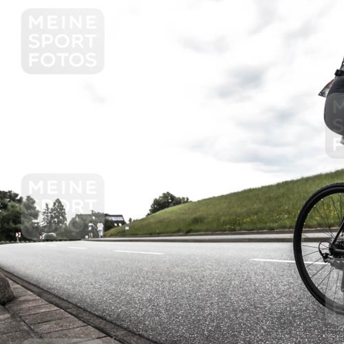 21.06.2026 - 29. Vierlanden-Triathlon H.Heesch http://msf.ph/oto/9903205 21.06.2026 10:05:11 Radfahren 264, 275, 323, 326 meine-sportfotos.de
