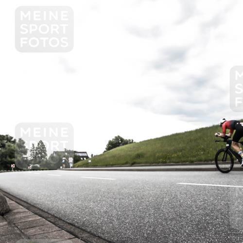 21.06.2026 - 29. Vierlanden-Triathlon H.Heesch http://msf.ph/oto/9903208 21.06.2026 10:05:11 Radfahren 264, 275, 323, 326 meine-sportfotos.de