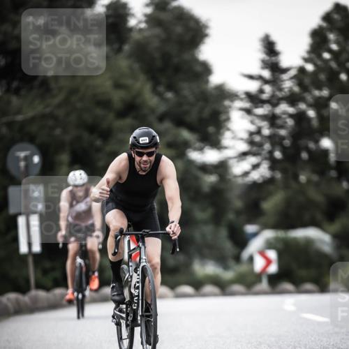 21.06.2026 - 29. Vierlanden-Triathlon H.Heesch http://msf.ph/oto/9903234 21.06.2026 10:15:49 Radfahren 212, 394, 397, 410, 447 meine-sportfotos.de