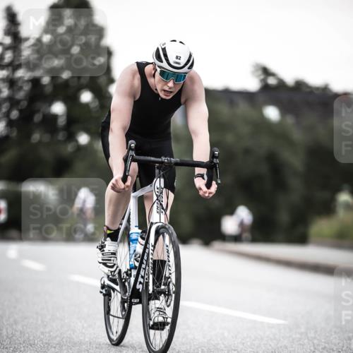 21.06.2026 - 29. Vierlanden-Triathlon H.Heesch http://msf.ph/oto/9903242 21.06.2026 10:08:40 Radfahren 82, 212, 277, 358 meine-sportfotos.de
