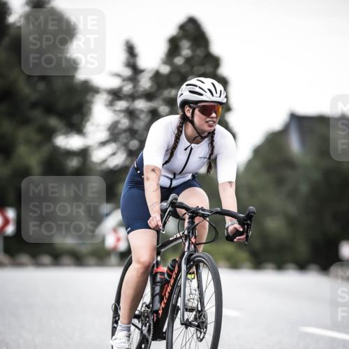 21.06.2026 - 29. Vierlanden-Triathlon H.Heesch http://msf.ph/oto/9903265 21.06.2026 10:08:51 Radfahren 30, 269, 277 meine-sportfotos.de