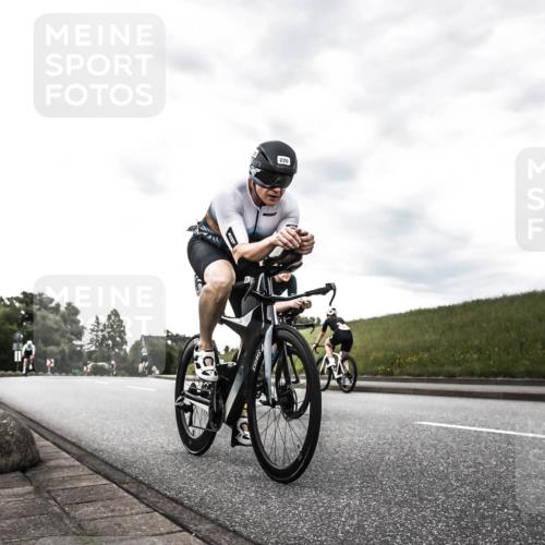 21.06.2026 - 29. Vierlanden-Triathlon H.Heesch http://msf.ph/oto/9903326 21.06.2026 10:07:53 Radfahren 50, 104, 167, 220, 231, 320 meine-sportfotos.de
