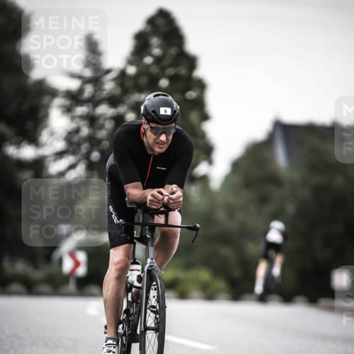 21.06.2026 - 29. Vierlanden-Triathlon H.Heesch http://msf.ph/oto/9903376 21.06.2026 10:14:24 Radfahren 5, 94, 204, 241 meine-sportfotos.de