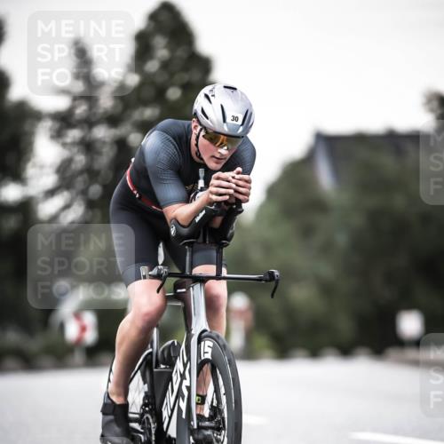 21.06.2026 - 29. Vierlanden-Triathlon H.Heesch http://msf.ph/oto/9903380 21.06.2026 10:16:06 Radfahren 30, 50, 132, 443 meine-sportfotos.de