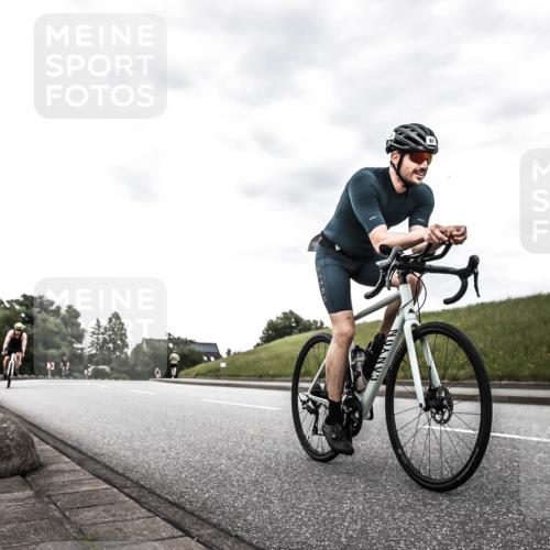 21.06.2026 - 29. Vierlanden-Triathlon H.Heesch http://msf.ph/oto/9903384 21.06.2026 10:08:32 Radfahren 67, 173 meine-sportfotos.de
