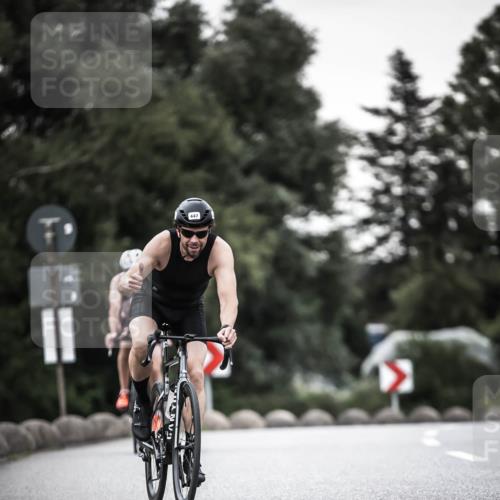 21.06.2026 - 29. Vierlanden-Triathlon H.Heesch http://msf.ph/oto/9903421 21.06.2026 10:15:49 Radfahren 212, 394, 397, 410, 447 meine-sportfotos.de