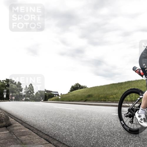 21.06.2026 - 29. Vierlanden-Triathlon H.Heesch http://msf.ph/oto/9903437 21.06.2026 10:09:38 Radfahren 18, 121, 122, 157, 225 meine-sportfotos.de