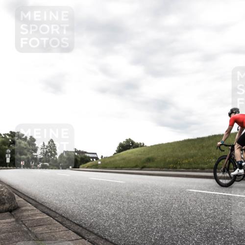 21.06.2026 - 29. Vierlanden-Triathlon H.Heesch http://msf.ph/oto/9903446 21.06.2026 10:09:45 Radfahren  meine-sportfotos.de