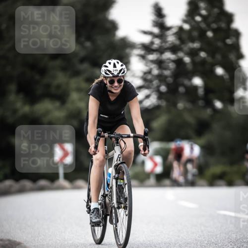 21.06.2026 - 29. Vierlanden-Triathlon H.Heesch http://msf.ph/oto/9903492 21.06.2026 10:16:26 Radfahren 83, 249, 392, 409, 468, 473 meine-sportfotos.de