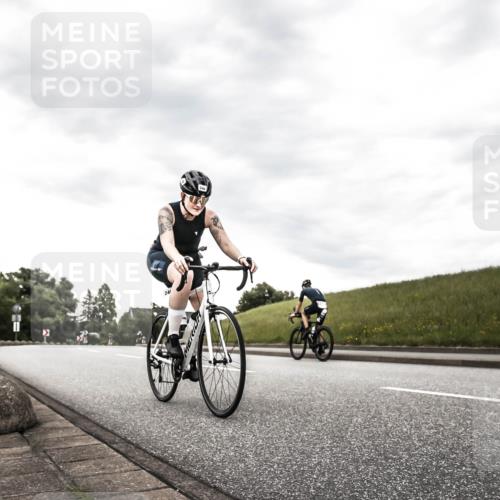 21.06.2026 - 29. Vierlanden-Triathlon H.Heesch http://msf.ph/oto/9903540 21.06.2026 10:11:52 Radfahren 47, 246 meine-sportfotos.de