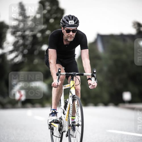 21.06.2026 - 29. Vierlanden-Triathlon H.Heesch http://msf.ph/oto/9903544 21.06.2026 10:16:35 Radfahren 32, 83, 101, 114, 392, 409, 417 meine-sportfotos.de