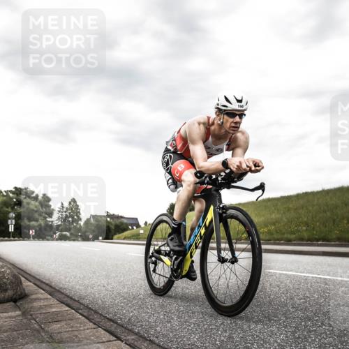 21.06.2026 - 29. Vierlanden-Triathlon H.Heesch http://msf.ph/oto/9903557 21.06.2026 10:12:05 Radfahren 115, 160, 205, 248 meine-sportfotos.de