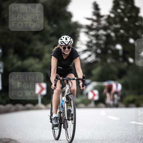 21.06.2026 - 29. Vierlanden-Triathlon H.Heesch http://msf.ph/oto/9903576 21.06.2026 10:16:26 Radfahren 83, 249, 392, 409, 468, 473 meine-sportfotos.de