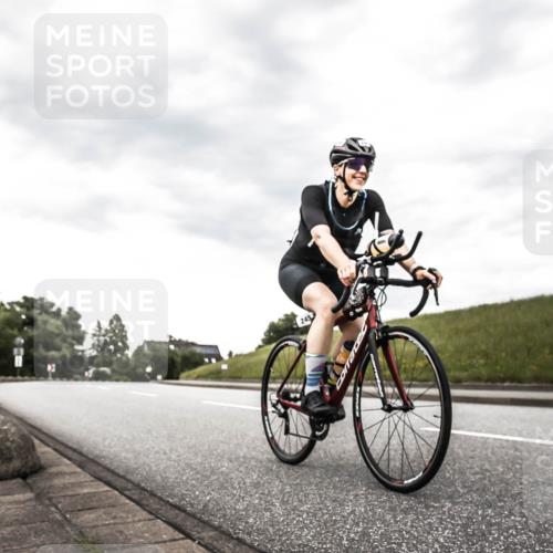 21.06.2026 - 29. Vierlanden-Triathlon H.Heesch http://msf.ph/oto/9903578 21.06.2026 10:12:43 Radfahren 245 meine-sportfotos.de