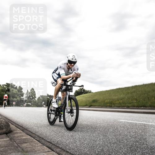 21.06.2026 - 29. Vierlanden-Triathlon H.Heesch http://msf.ph/oto/9903689 21.06.2026 10:14:17 Radfahren 6, 37, 130, 140, 195, 204, 238, 464 meine-sportfotos.de