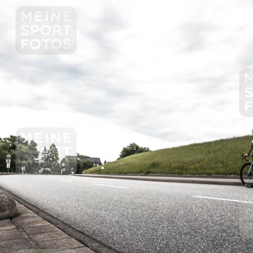 21.06.2026 - 29. Vierlanden-Triathlon H.Heesch http://msf.ph/oto/9903714 21.06.2026 10:14:25 Radfahren 5 meine-sportfotos.de