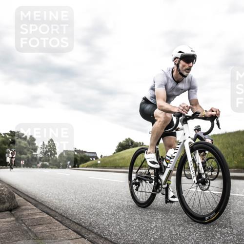 21.06.2026 - 29. Vierlanden-Triathlon H.Heesch http://msf.ph/oto/9903736 21.06.2026 10:15:09 Radfahren 129, 156, 424 meine-sportfotos.de