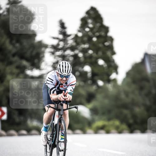 21.06.2026 - 29. Vierlanden-Triathlon H.Heesch http://msf.ph/oto/9903754 21.06.2026 10:18:46 Radfahren 148, 290 meine-sportfotos.de