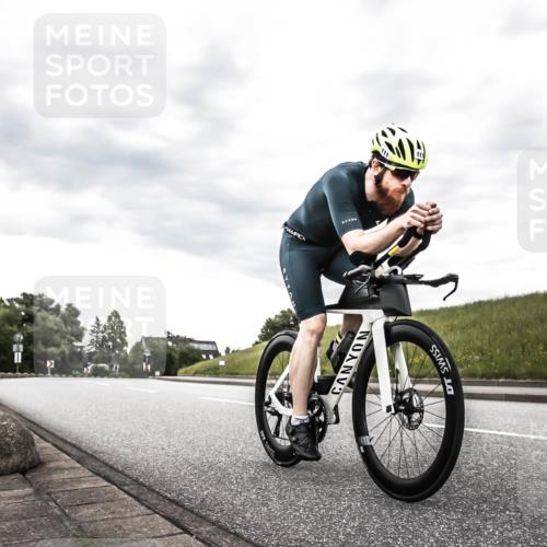 21.06.2026 - 29. Vierlanden-Triathlon H.Heesch http://msf.ph/oto/9903758 21.06.2026 10:15:18 Radfahren 23, 33, 111 meine-sportfotos.de