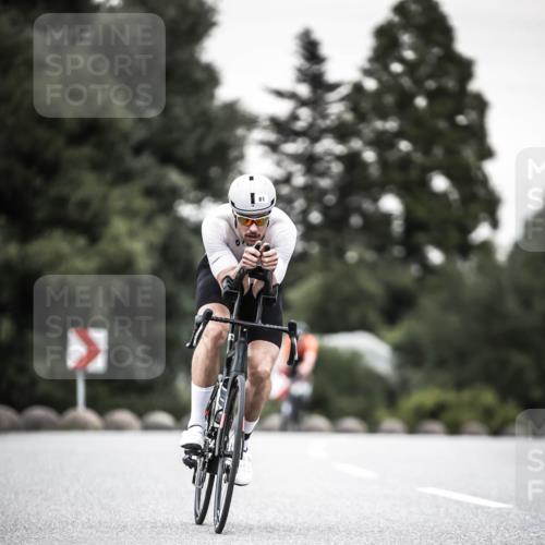 21.06.2026 - 29. Vierlanden-Triathlon H.Heesch http://msf.ph/oto/9903760 21.06.2026 10:18:56 Radfahren 81, 164, 283 meine-sportfotos.de