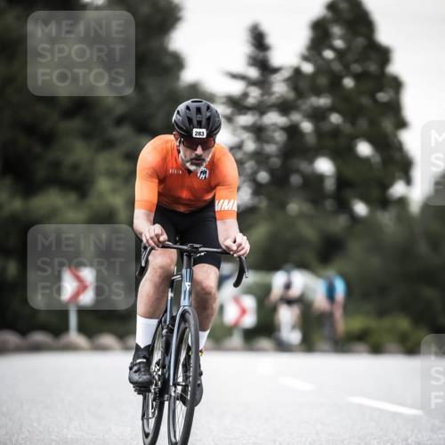 21.06.2026 - 29. Vierlanden-Triathlon H.Heesch http://msf.ph/oto/9903821 21.06.2026 10:19:01 Radfahren 164, 283, 470 meine-sportfotos.de