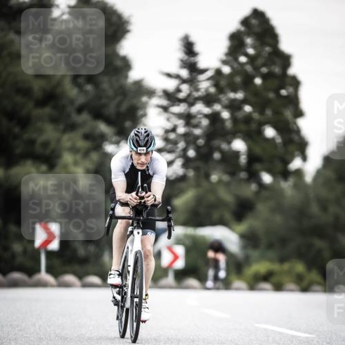 21.06.2026 - 29. Vierlanden-Triathlon H.Heesch http://msf.ph/oto/9903877 21.06.2026 10:19:06 Radfahren 24, 45, 261, 418, 470 meine-sportfotos.de