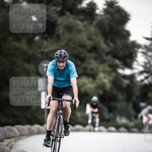 21.06.2026 - 29. Vierlanden-Triathlon H.Heesch http://msf.ph/oto/9903893 21.06.2026 10:19:08 Radfahren 24, 45, 261, 418, 470 meine-sportfotos.de