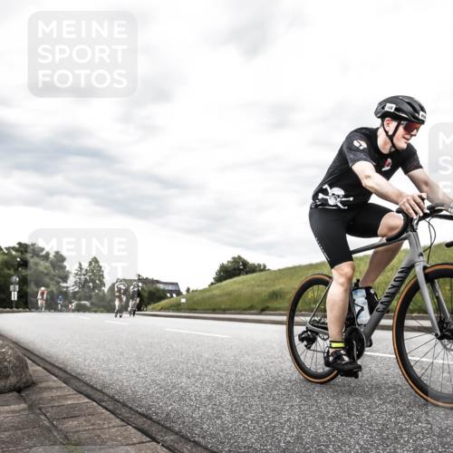 21.06.2026 - 29. Vierlanden-Triathlon H.Heesch http://msf.ph/oto/9903895 21.06.2026 10:17:45 Radfahren 63, 428, 458, 475 meine-sportfotos.de