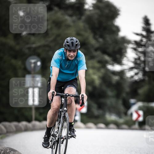 21.06.2026 - 29. Vierlanden-Triathlon H.Heesch http://msf.ph/oto/9903910 21.06.2026 10:19:08 Radfahren 24, 45, 261, 418, 470 meine-sportfotos.de