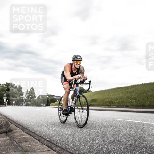 21.06.2026 - 29. Vierlanden-Triathlon H.Heesch http://msf.ph/oto/9903911 21.06.2026 10:17:58 Radfahren 3, 422, 444, 474 meine-sportfotos.de