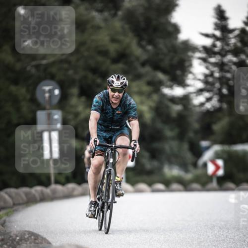21.06.2026 - 29. Vierlanden-Triathlon H.Heesch http://msf.ph/oto/9903967 21.06.2026 10:18:07 Radfahren 64, 191, 439, 477 meine-sportfotos.de
