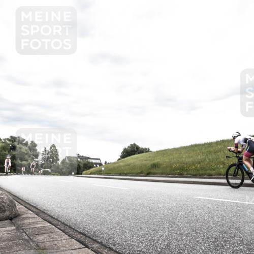 21.06.2026 - 29. Vierlanden-Triathlon H.Heesch http://msf.ph/oto/9903983 21.06.2026 10:23:10 Radfahren 299, 302, 526, 564 meine-sportfotos.de