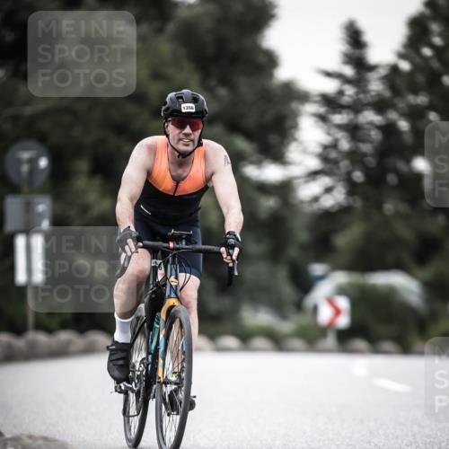 21.06.2026 - 29. Vierlanden-Triathlon H.Heesch http://msf.ph/oto/9904016 21.06.2026 10:19:21 Radfahren 171, 184, 242, 247, 1356 meine-sportfotos.de