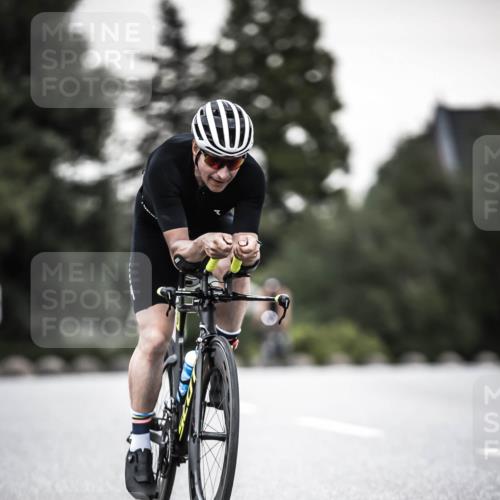 21.06.2026 - 29. Vierlanden-Triathlon H.Heesch http://msf.ph/oto/9904036 21.06.2026 10:18:09 Radfahren 191, 279, 439 meine-sportfotos.de