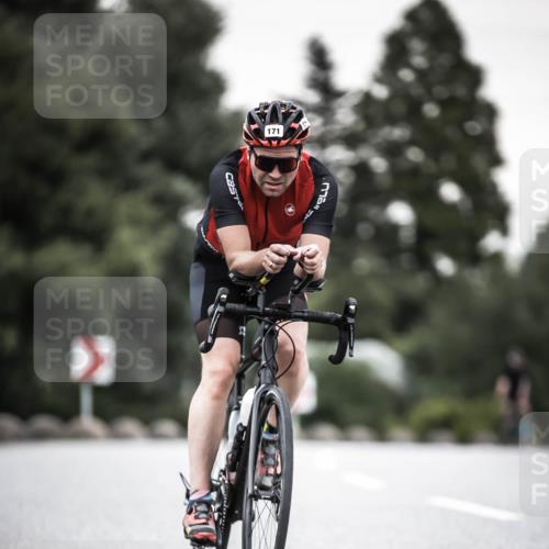 21.06.2026 - 29. Vierlanden-Triathlon H.Heesch http://msf.ph/oto/9904107 21.06.2026 10:19:29 Radfahren 171, 184, 242 meine-sportfotos.de