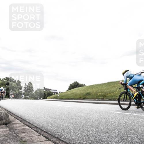 21.06.2026 - 29. Vierlanden-Triathlon H.Heesch http://msf.ph/oto/9904108 21.06.2026 10:24:31 Radfahren 84, 94, 169, 370, 552, 622 meine-sportfotos.de
