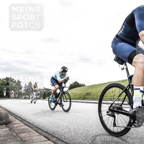 21.06.2026 - 29. Vierlanden-Triathlon H.Heesch http://msf.ph/oto/9904197 21.06.2026 10:25:16 Radfahren 76, 77, 98, 107, 506 meine-sportfotos.de