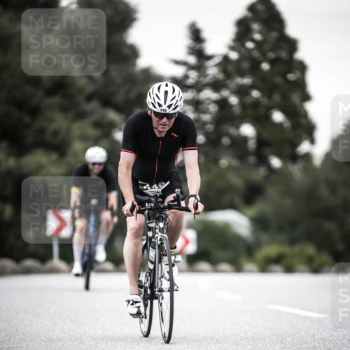 21.06.2026 - 29. Vierlanden-Triathlon H.Heesch http://msf.ph/oto/9904219 21.06.2026 10:18:36 Radfahren 442, 446 meine-sportfotos.de