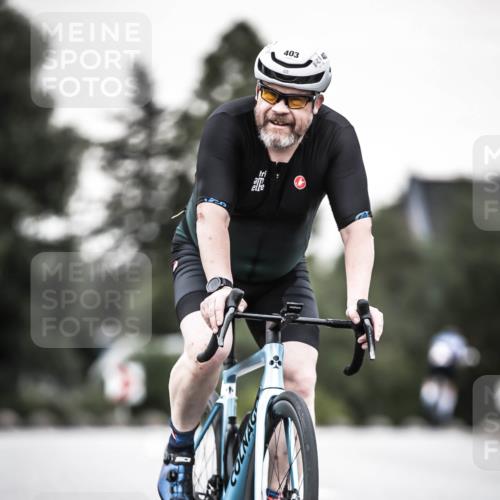 21.06.2026 - 29. Vierlanden-Triathlon H.Heesch http://msf.ph/oto/9904221 21.06.2026 10:19:39 Radfahren 403, 455 meine-sportfotos.de