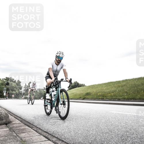 21.06.2026 - 29. Vierlanden-Triathlon H.Heesch http://msf.ph/oto/9904232 21.06.2026 10:25:43 Radfahren 6, 41, 63, 211, 369 meine-sportfotos.de
