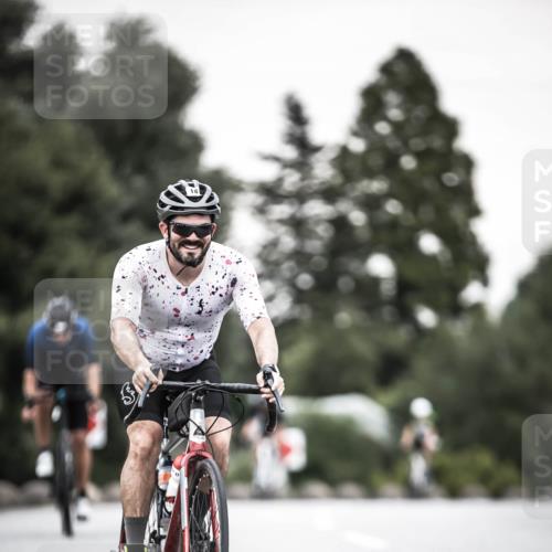 21.06.2026 - 29. Vierlanden-Triathlon H.Heesch http://msf.ph/oto/9904240 21.06.2026 10:19:51 Radfahren 18, 21, 69, 146, 163, 268, 400 meine-sportfotos.de