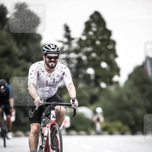 21.06.2026 - 29. Vierlanden-Triathlon H.Heesch http://msf.ph/oto/9904245 21.06.2026 10:19:52 Radfahren 18, 21, 69, 146, 163, 268, 400 meine-sportfotos.de