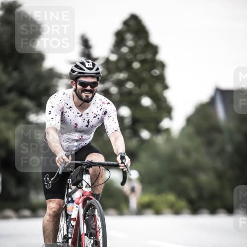 21.06.2026 - 29. Vierlanden-Triathlon H.Heesch http://msf.ph/oto/9904251 21.06.2026 10:19:52 Radfahren 18, 21, 69, 146, 163, 268, 400 meine-sportfotos.de