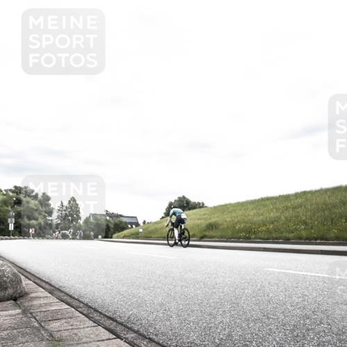 21.06.2026 - 29. Vierlanden-Triathlon H.Heesch http://msf.ph/oto/9904261 21.06.2026 10:25:54 Radfahren 114, 380, 382 meine-sportfotos.de