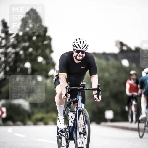 21.06.2026 - 29. Vierlanden-Triathlon H.Heesch http://msf.ph/oto/9904276 21.06.2026 10:18:38 Radfahren 148, 442, 446 meine-sportfotos.de