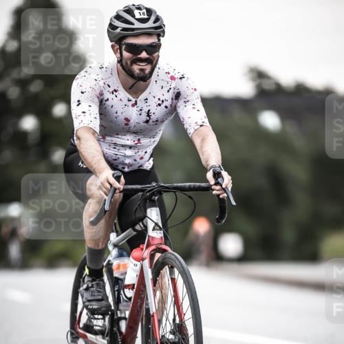 21.06.2026 - 29. Vierlanden-Triathlon H.Heesch http://msf.ph/oto/9904282 21.06.2026 10:19:52 Radfahren 18, 21, 69, 146, 163, 268, 400 meine-sportfotos.de