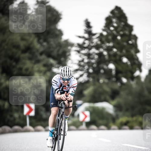 21.06.2026 - 29. Vierlanden-Triathlon H.Heesch http://msf.ph/oto/9904326 21.06.2026 10:18:46 Radfahren 148, 290 meine-sportfotos.de